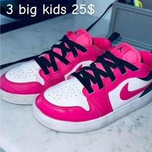 Nike Low-Top Sneakers in Hot Pink, White and Black